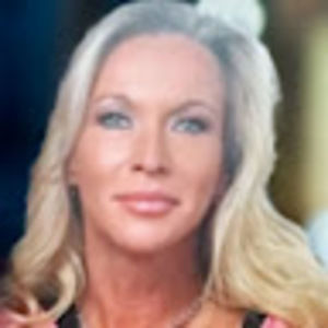 Meet your Posher, Lena